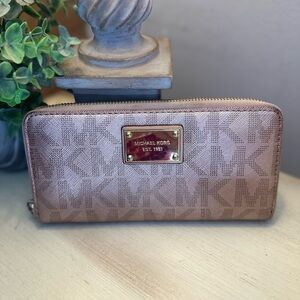 Michael Kors Jet Set Rose Gold Signature Wallet